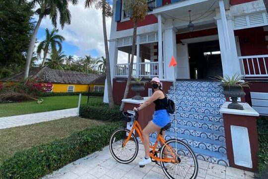 Dilly Dally Cultural Bike Tour of Downtown Nassau Attractions