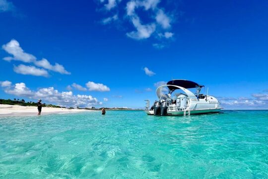 Semi Submersive Glass Bottom Boat Eco Tour in Paradise Island Bahamas