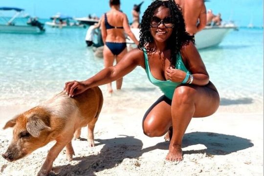 Exuma Powerboat Tour from Nassau