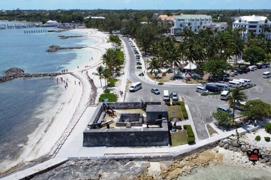 Island Historical and Landmark Nassau Bahamas Tour