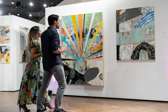 Immerse into Nassau's Vibrant Art Scene with our Art Gallery Tour