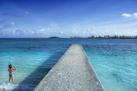 Island Stroll in historic Nassau